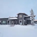 Villa Eraemaajaerven Rannalla Taivalkoskella Jokijärvi