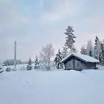 Eraemaajaerven Rannalla Taivalkoskella Villa *