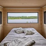 Eraemaajaerven Rannalla Taivalkoskella * Jokijärvi