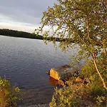 Eraemaajaerven Rannalla Taivalkoskella * Jokijärvi