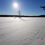 Eraemaajaerven Rannalla Taivalkoskella Villa *