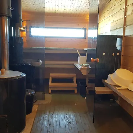 Villa Eraemaajaerven Rannalla Taivalkoskella *