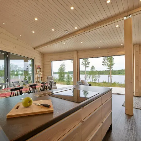 Eraemaajaerven Rannalla Taivalkoskella Villa *