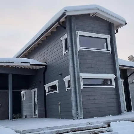 Huvila Eraemaajaerven Rannalla Taivalkoskella Βίλα Jokijärvi