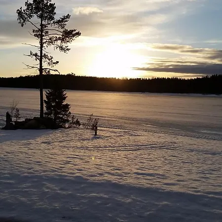 Βίλα Huvila Eraemaajaerven Rannalla Taivalkoskella *