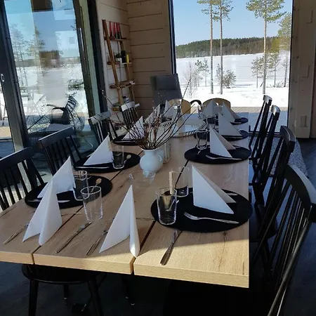 Villa Eraemaajaerven Rannalla Taivalkoskella