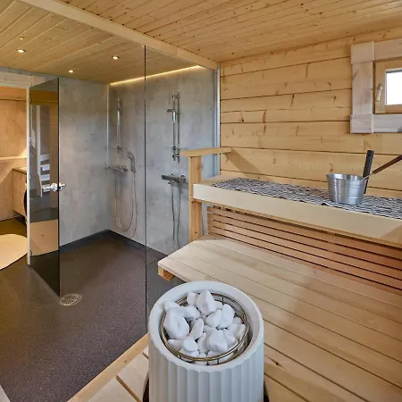 Eraemaajaerven Rannalla Taivalkoskella Villa