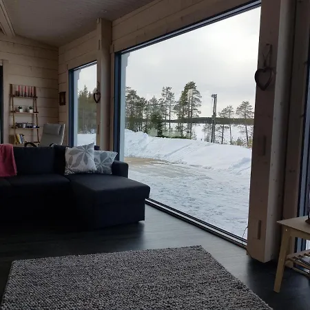 Eraemaajaerven Rannalla Taivalkoskella Villa Jokijärvi