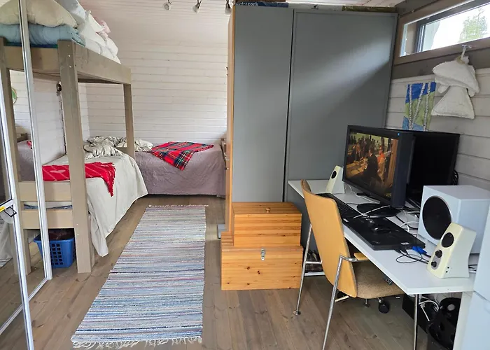 Eraemaajaerven Rannalla Taivalkoskella